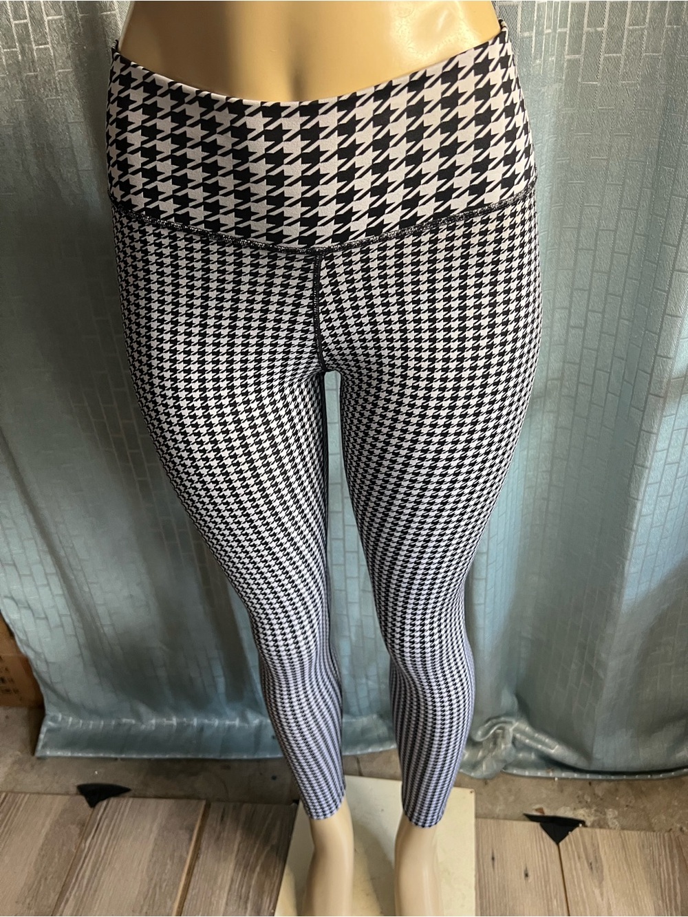 Nike Black and White Houndstooth Leggings